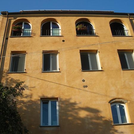 B&B Nelly G Carbuta Buitenkant foto